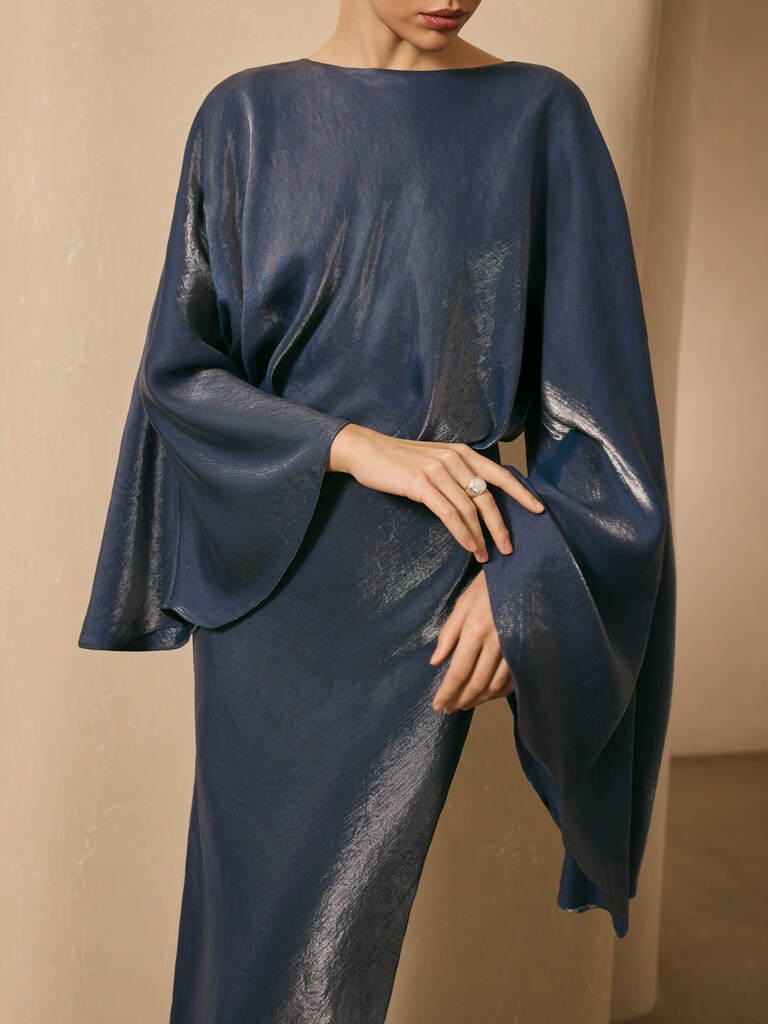 Satin maxi dress with puff sleeves