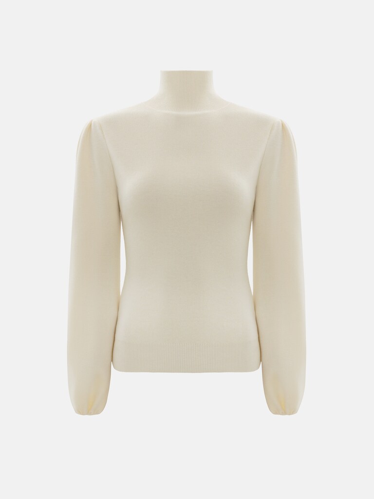 Свитер из гладкого трикотажа с разрезами на рукавах