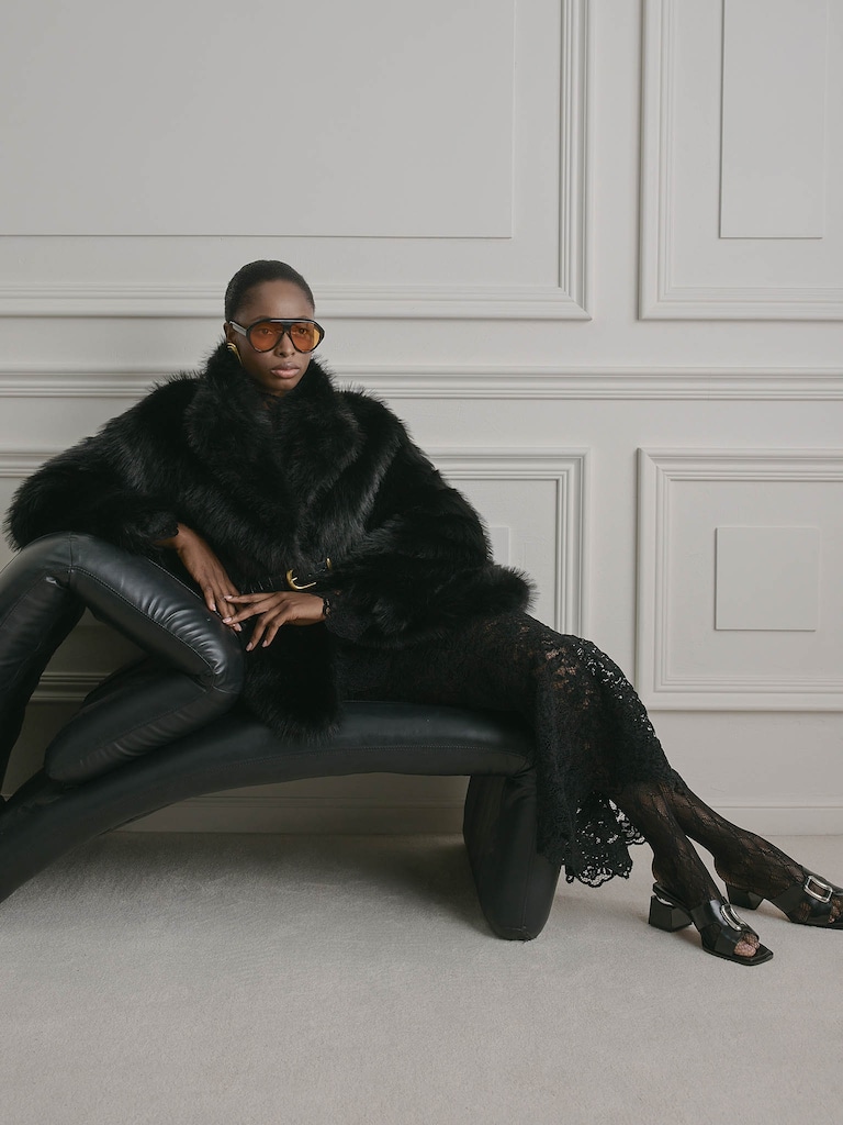 Экошуба свободного кроя с воротником-стойкой