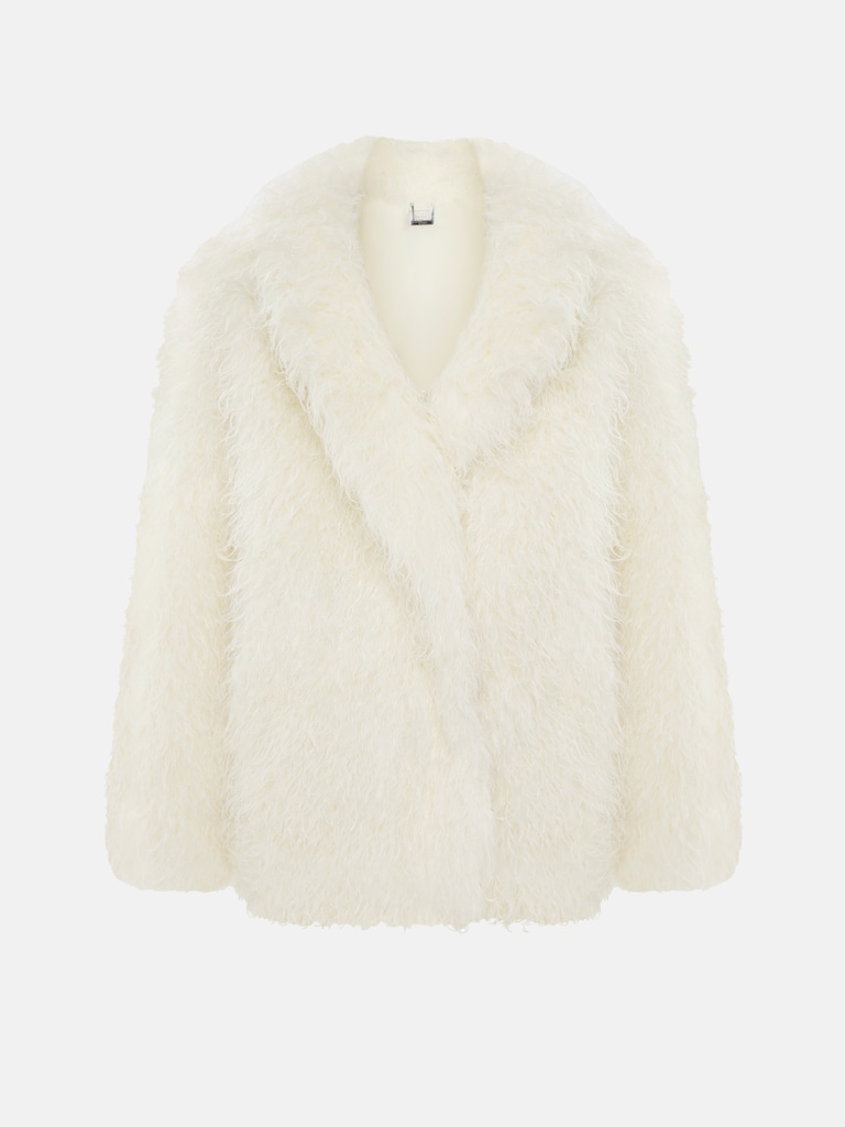 Короткая экошуба с объемным ворсом