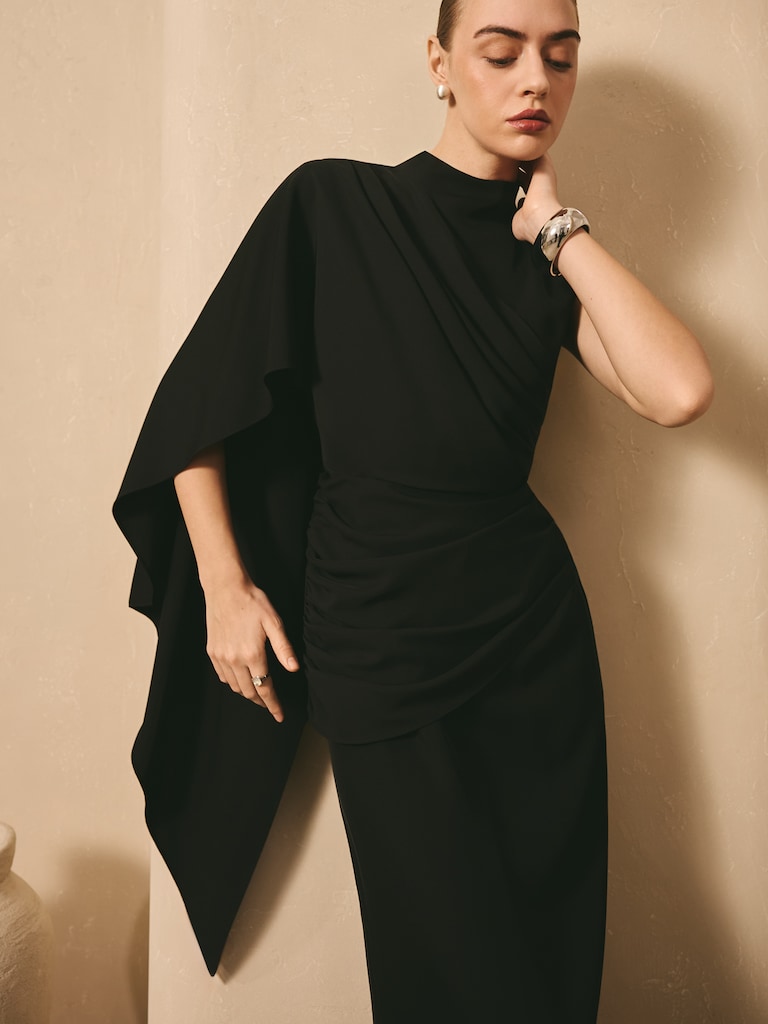 Платье макси с драпировкой на одно плечо