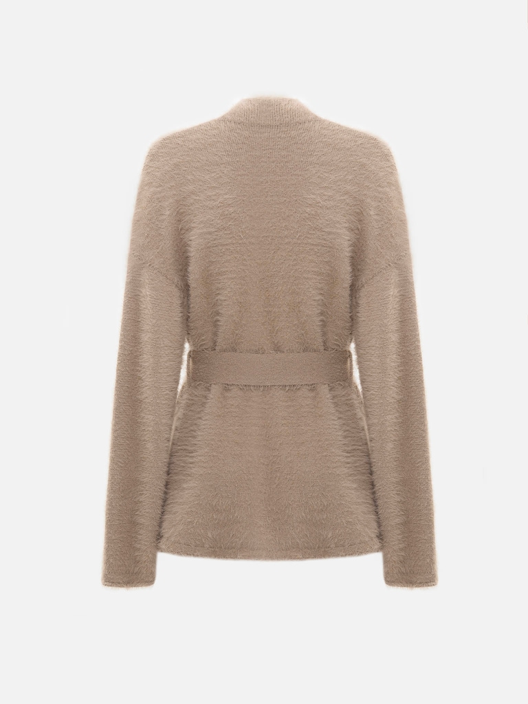 Кардиган на запах с поясом из пушистого трикотажа