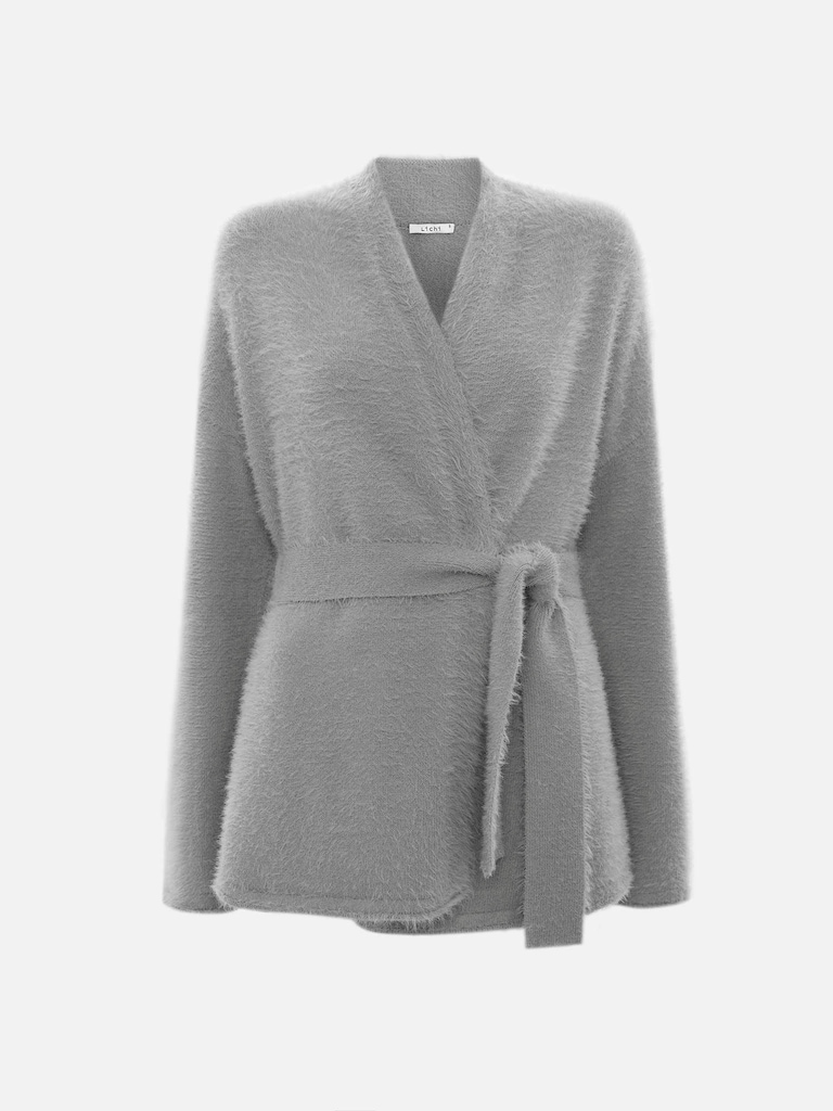 Кардиган на запах с поясом из пушистого трикотажа