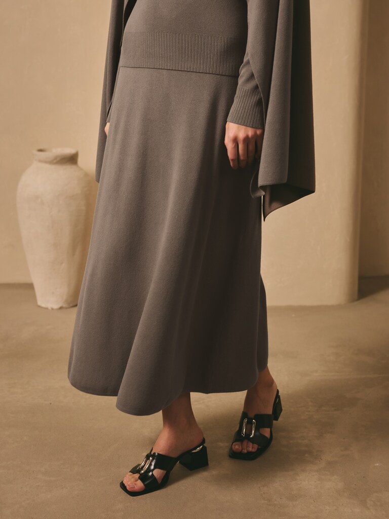 Viscose flared midi skirt