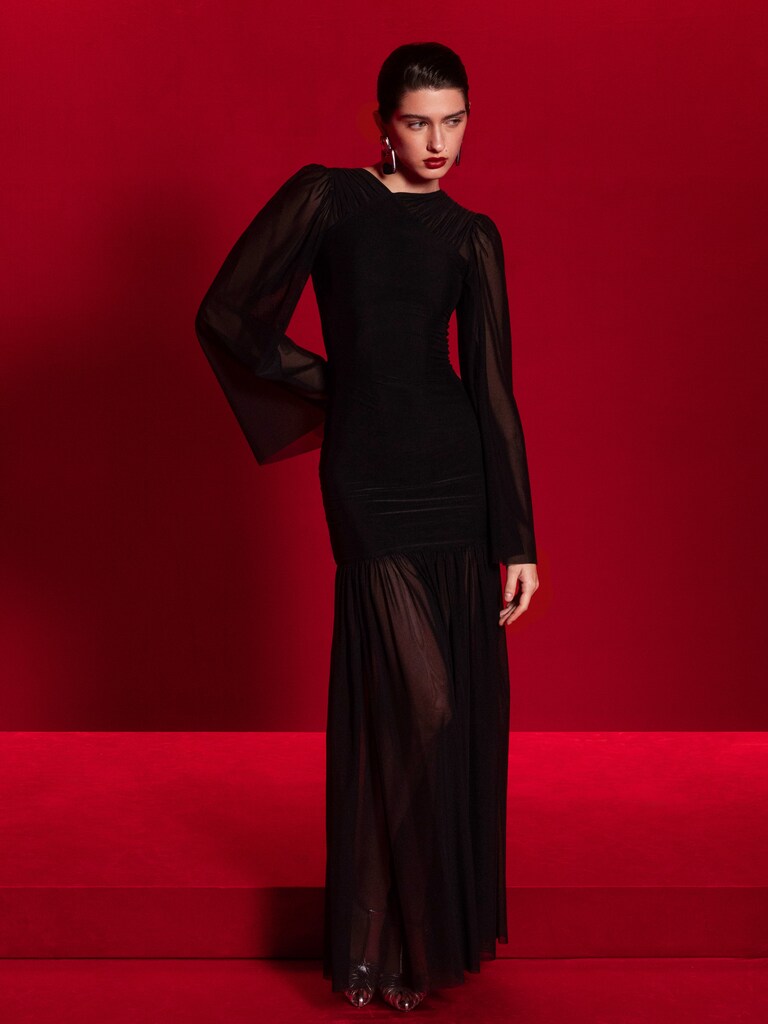 Maxi dress with semi-transparent sleeves and skirt