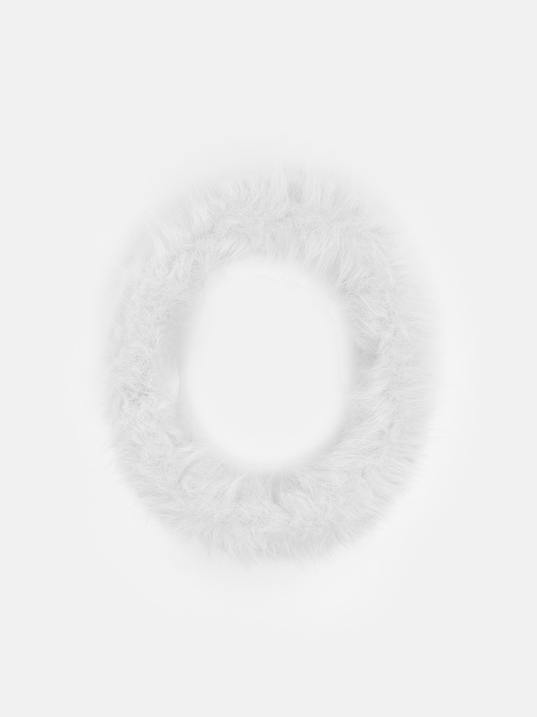 Объемная шапка из экомеха с длинным ворсом