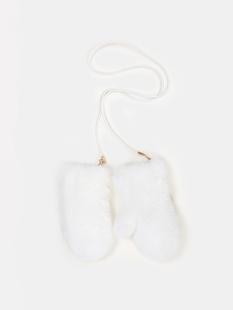 Варежки из экомеха с длинным ворсом