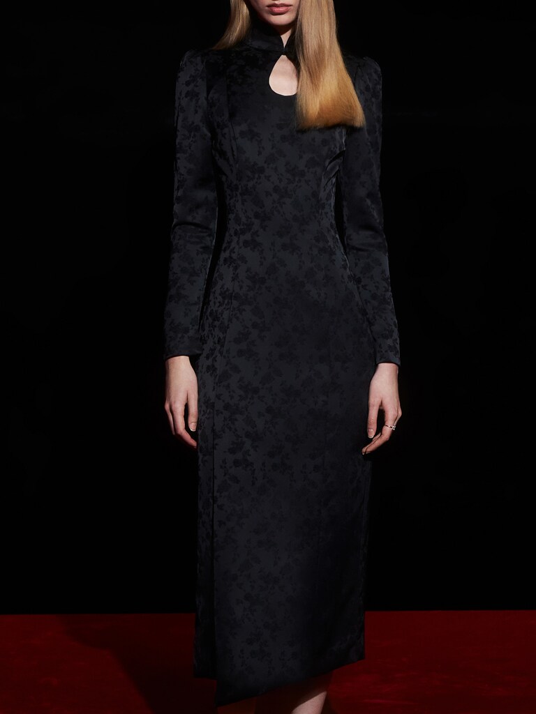 Robe midi ajustée en jacquard avec décolleté en goutte d'eau