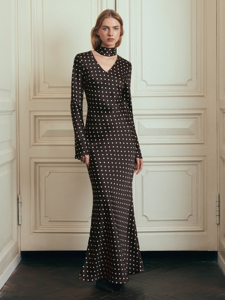 Maxi dress with polka dots and matching ribbon scarf