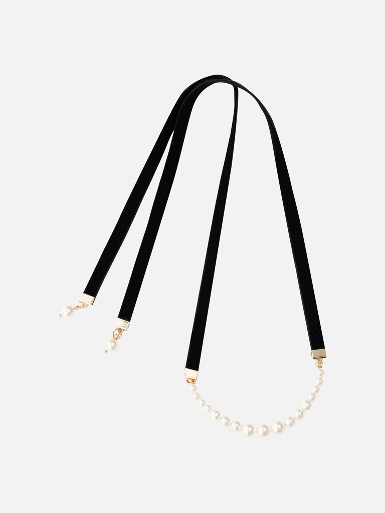 Pearl choker with long ties