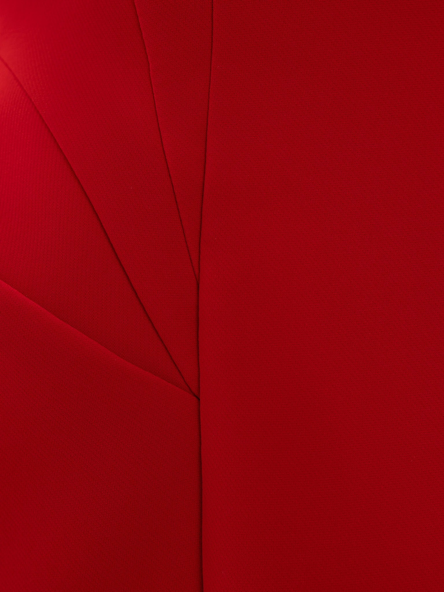 Sophisticated mini dress with open shoulders and voluminous skirt