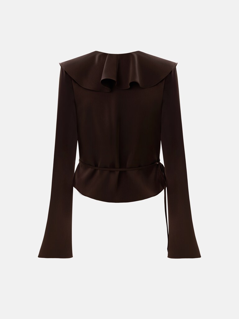 Блуза на запах из сатина с воланами на воротнике