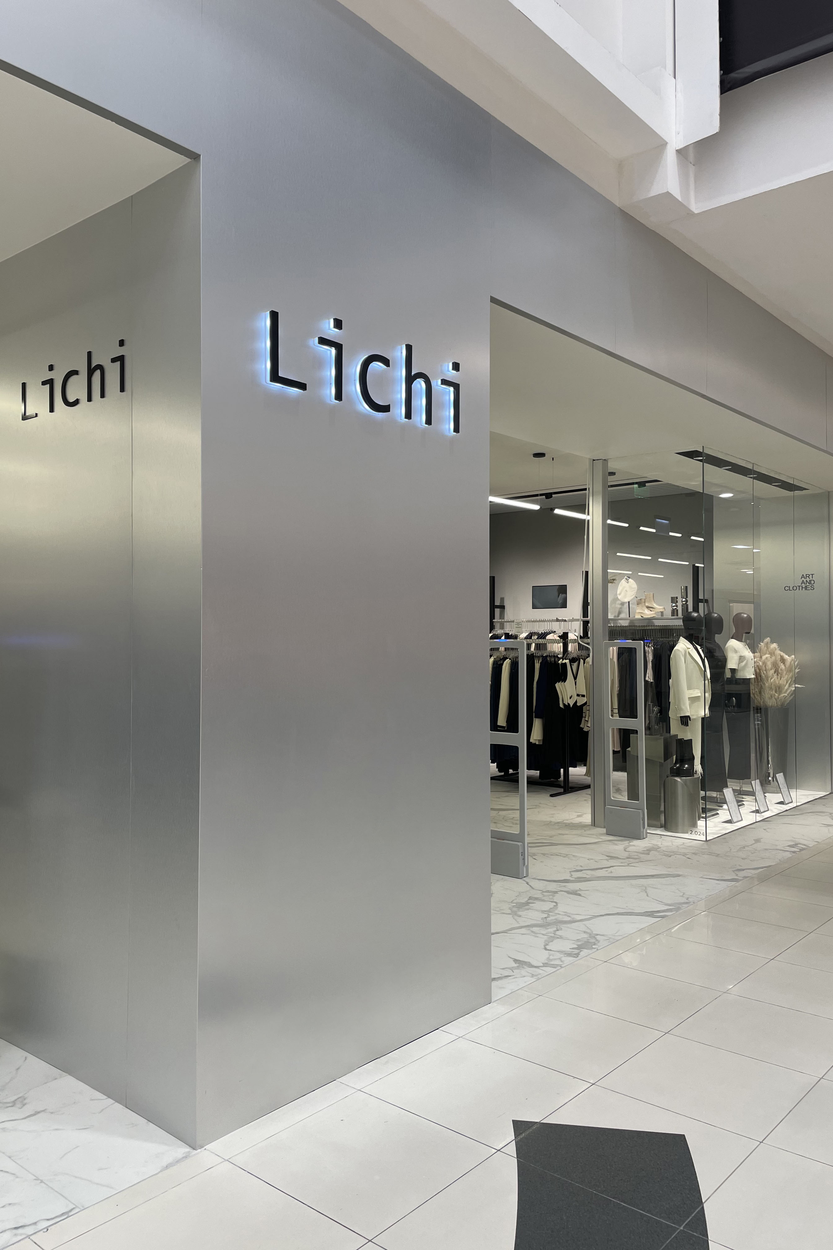 Stores :: LICHI - Online fashion store